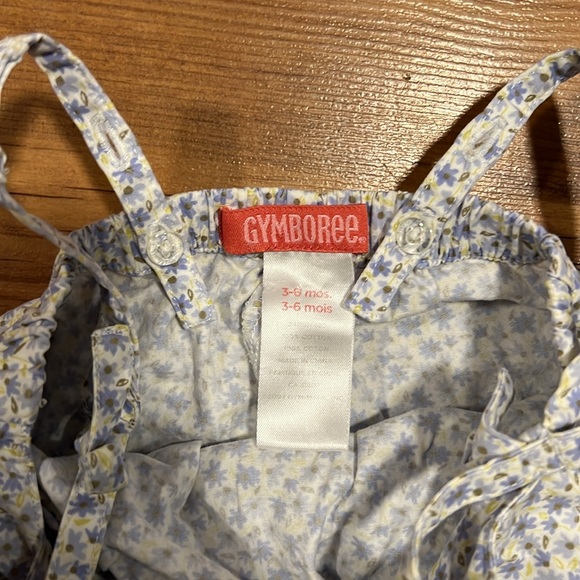 3 summer rompers - Picture 7 of 7